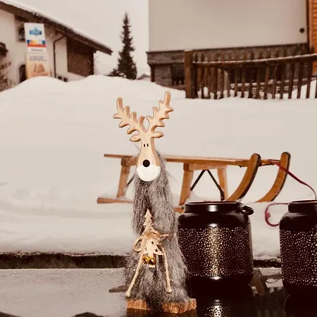 Emelie 4**** Apartment