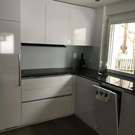 Appartement Emelie 4**** *