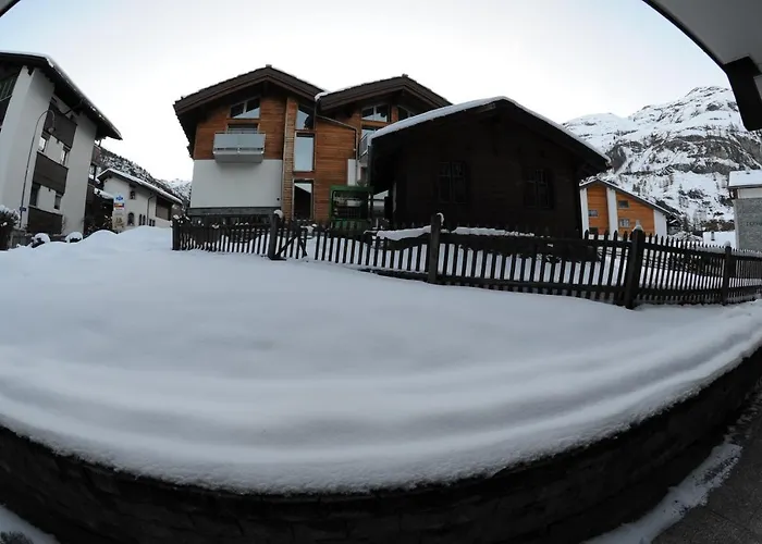 Emelie 4**** * Zermatt