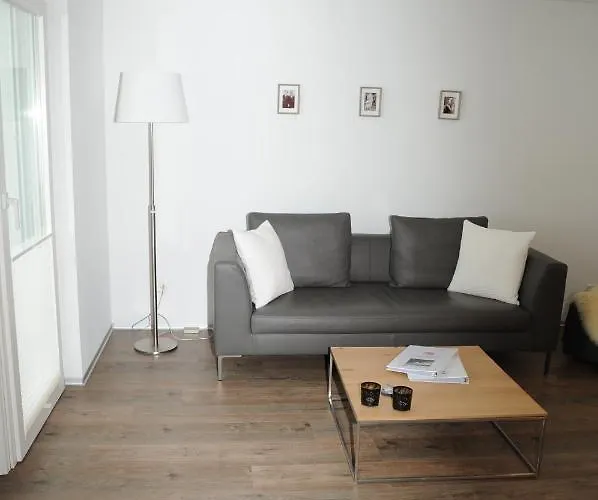 Emelie 4**** زيرمات